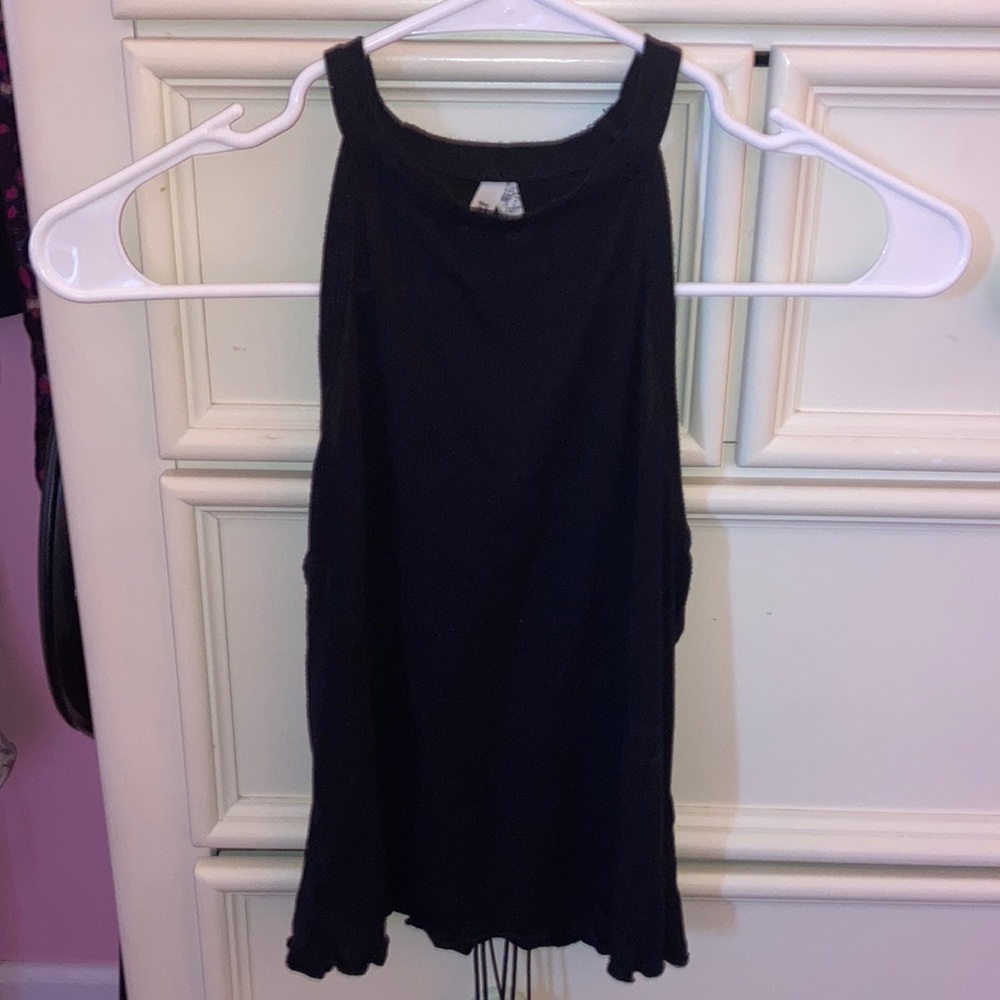 Black halter crop